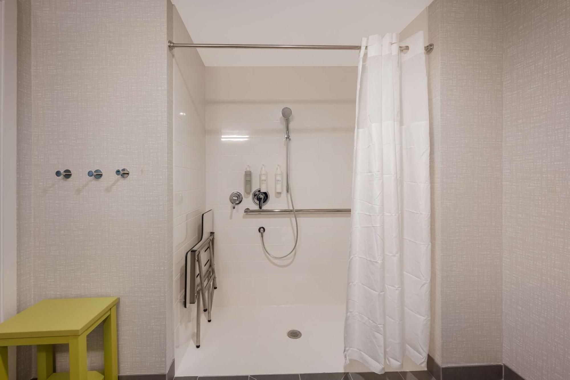 Hampton Inn By Hilton Detroit Southfield Exterior foto
